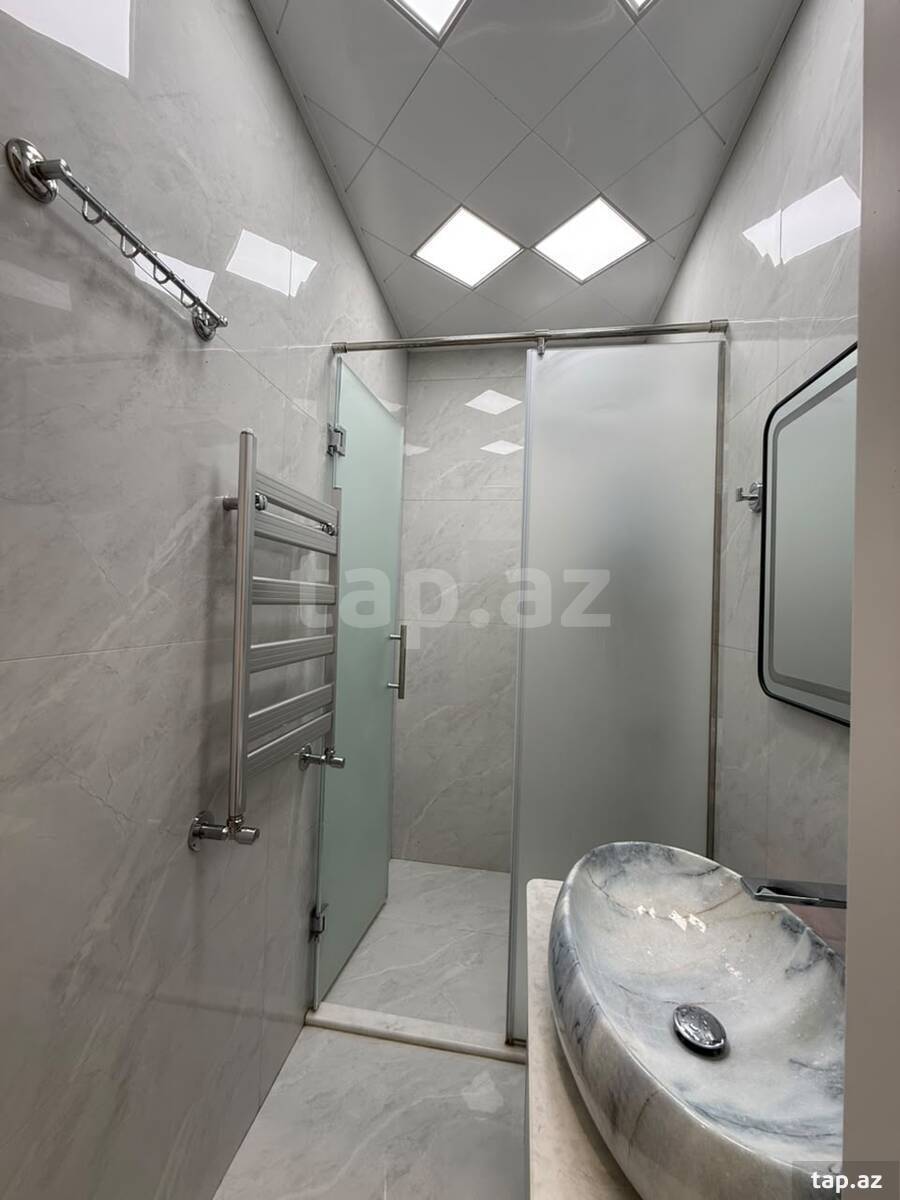 4-otaqlı mənzil, Cəmşid Naxçıvanskı küç., 110 m²