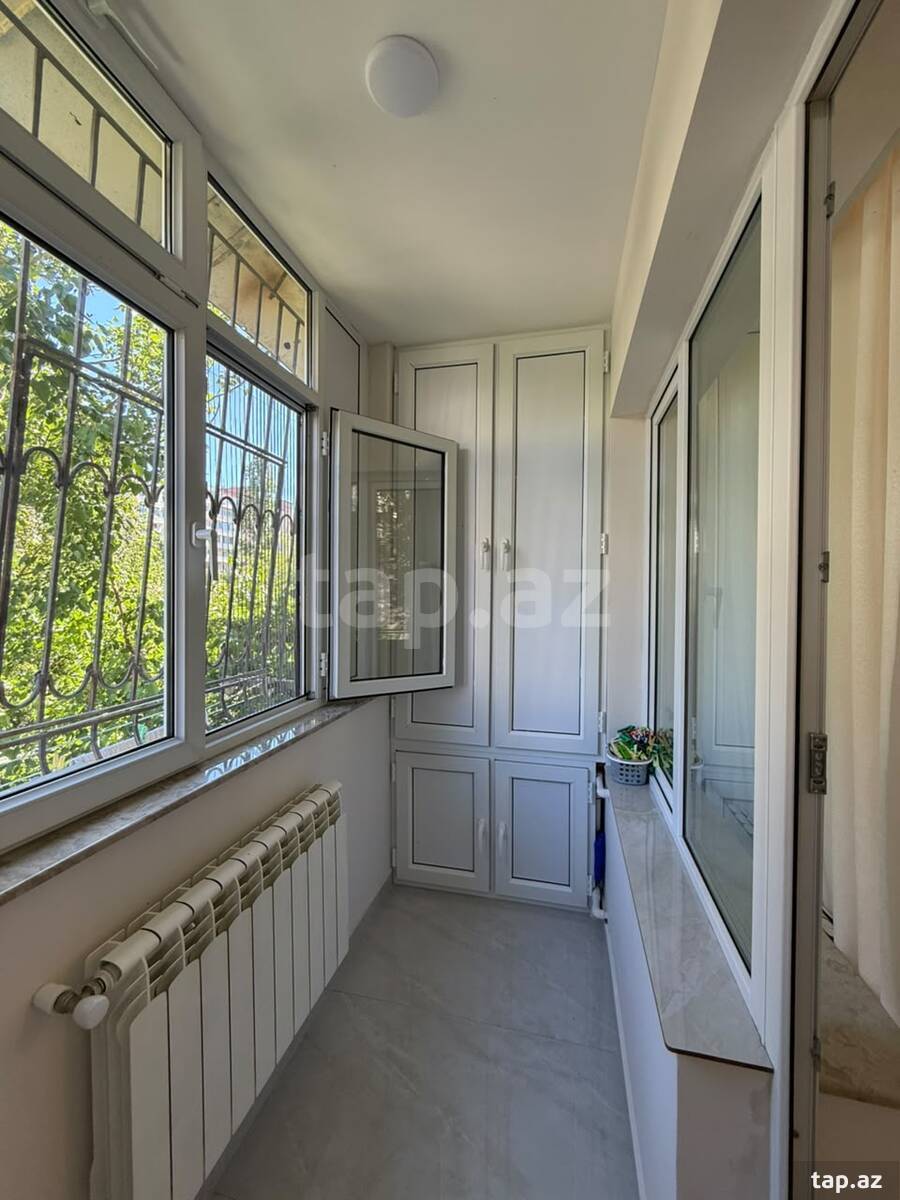 4-otaqlı mənzil, Cəmşid Naxçıvanskı küç., 110 m²