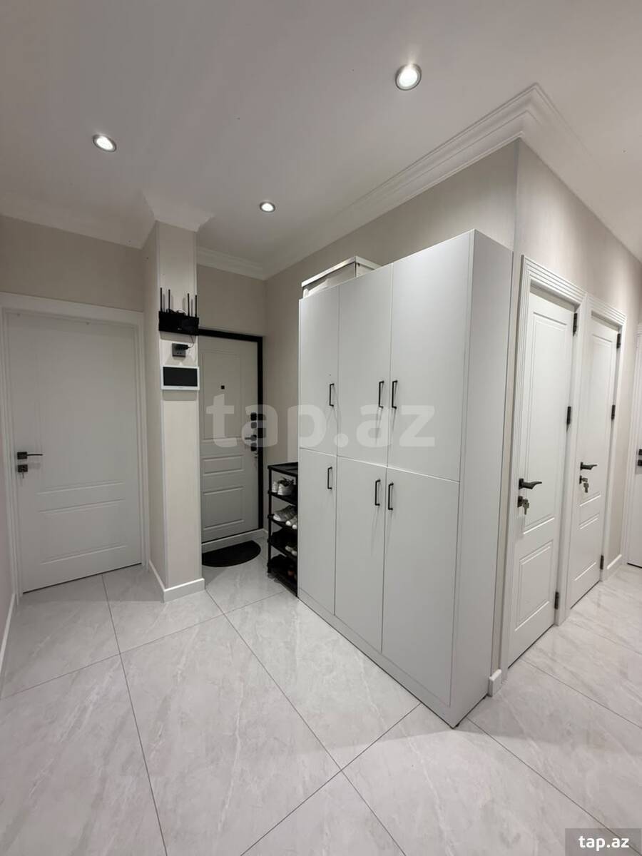 4-otaqlı mənzil, Cəmşid Naxçıvanskı küç., 110 m²