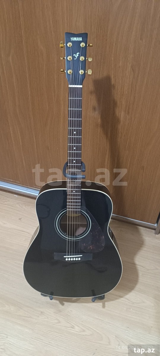 Yamaha F370 gitarası
