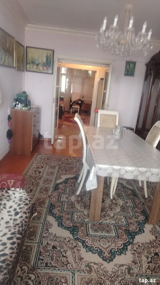4-otaqlı mənzil, Gəncə ş., 90 m²