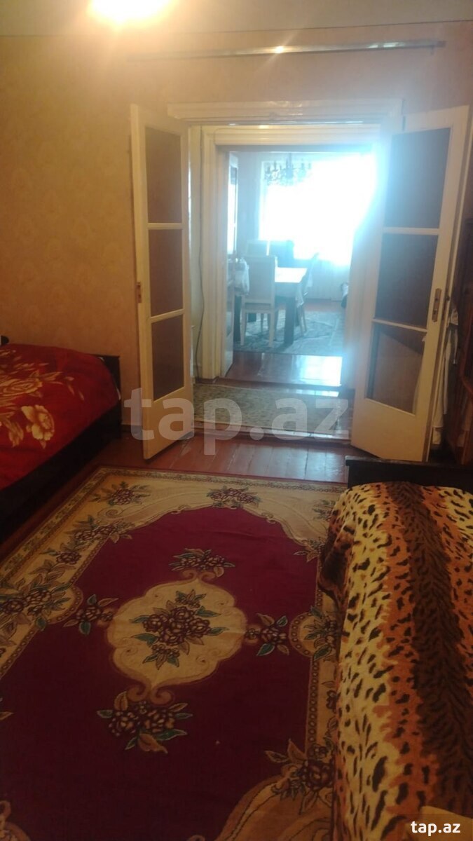 4-otaqlı mənzil, Gəncə ş., 90 m²