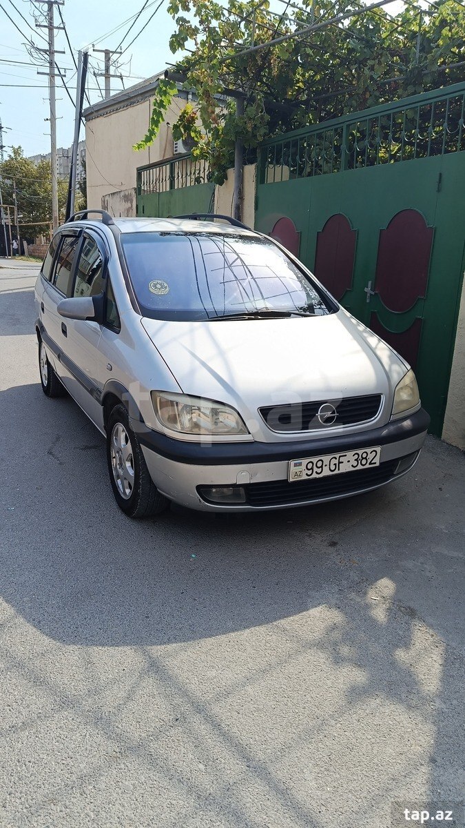 Opel Zafira, 1999 il