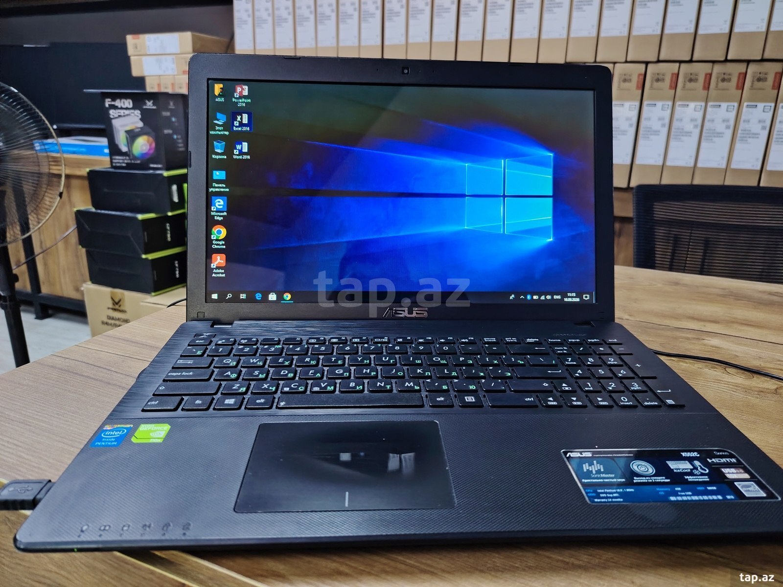 Noutbuk Asus