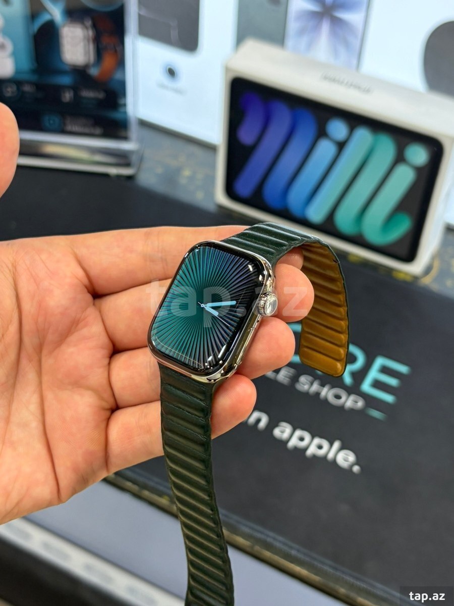 Apple Watch Series 11 Titanium Natural 42mm