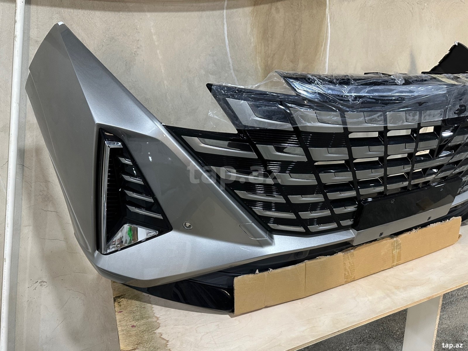 CHANGAN UNI Z radiator barmaqlığı