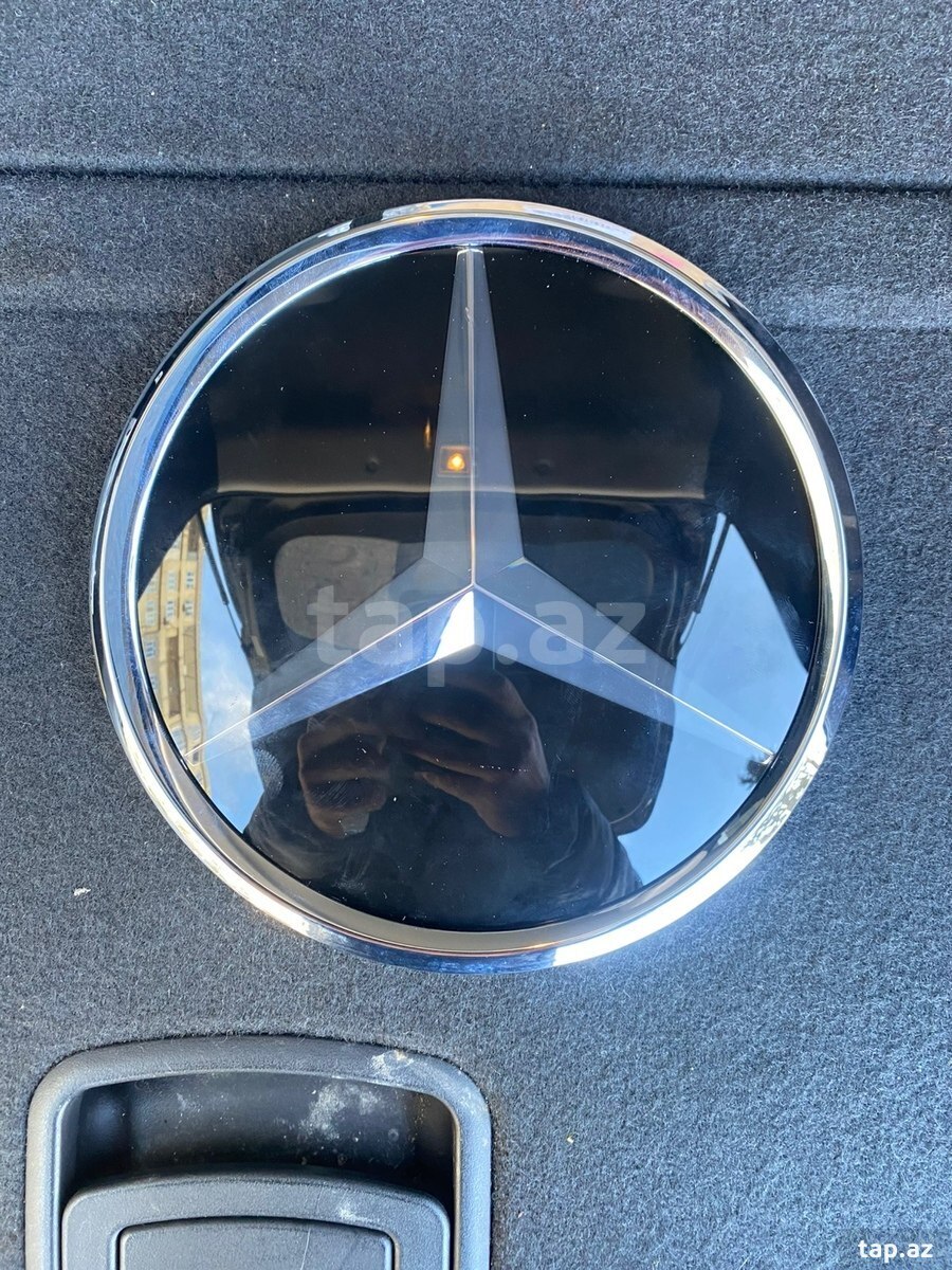 Mercedes Benz radiator barmaqlığ emblemi
