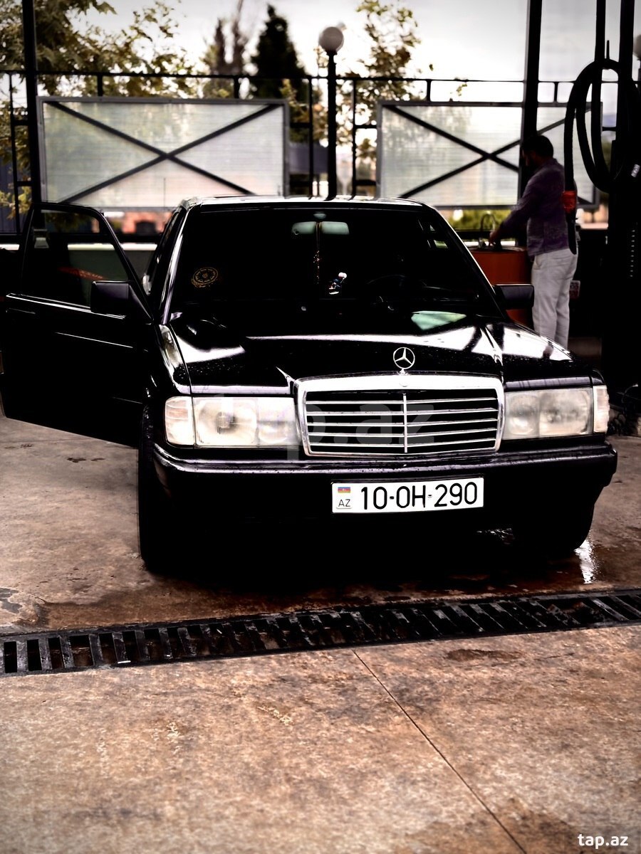 Mercedes 190, 1992 il