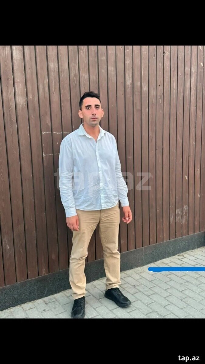 Ofisiant işi axtarıram