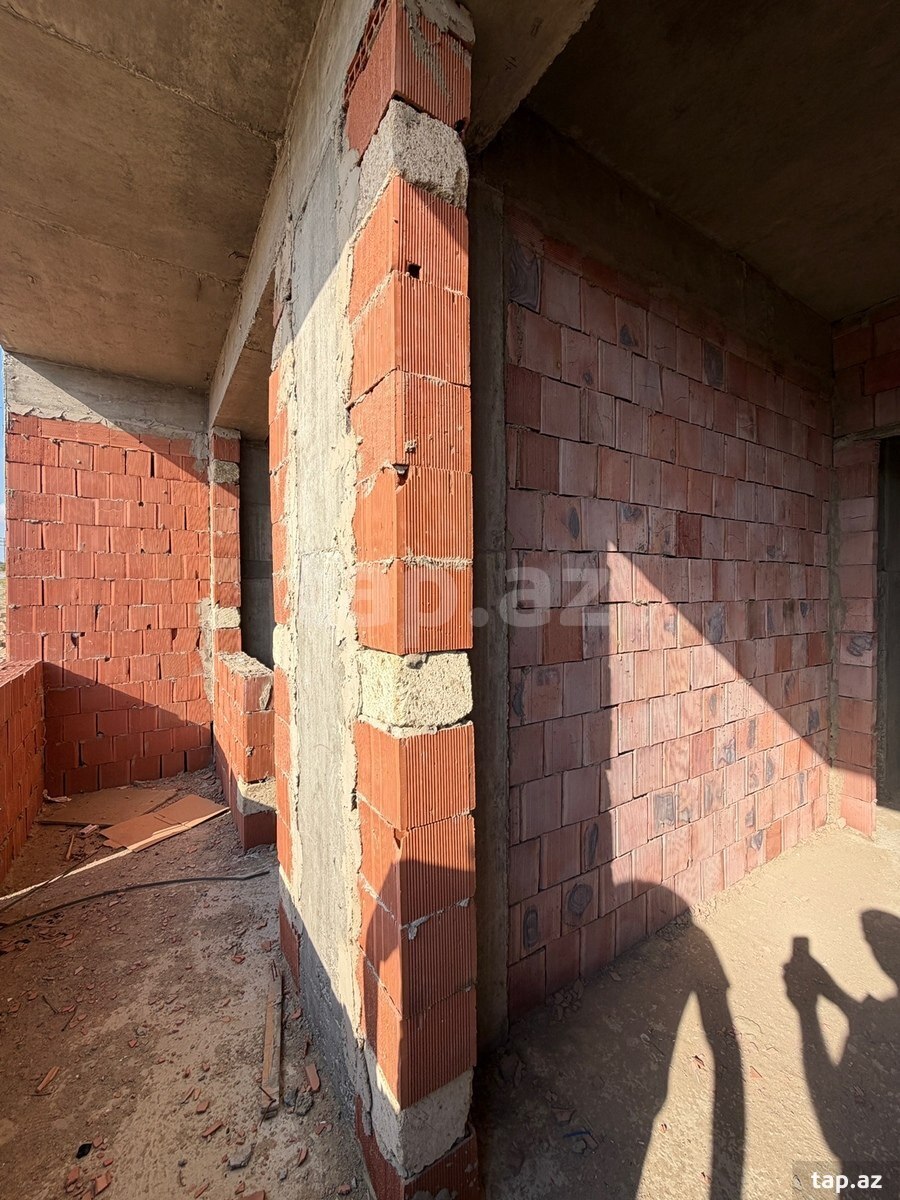 2 otaqlı mənzil satılır, Bakı