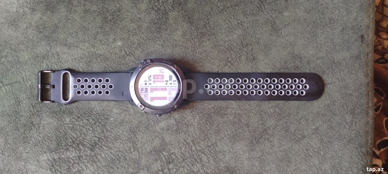 Garmin Fenix 6X Pro Solar qol saatı