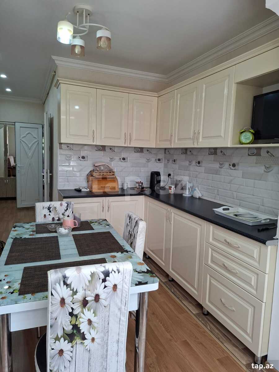 3-otaqlı mənzil, Sabunçu r., 100 m²