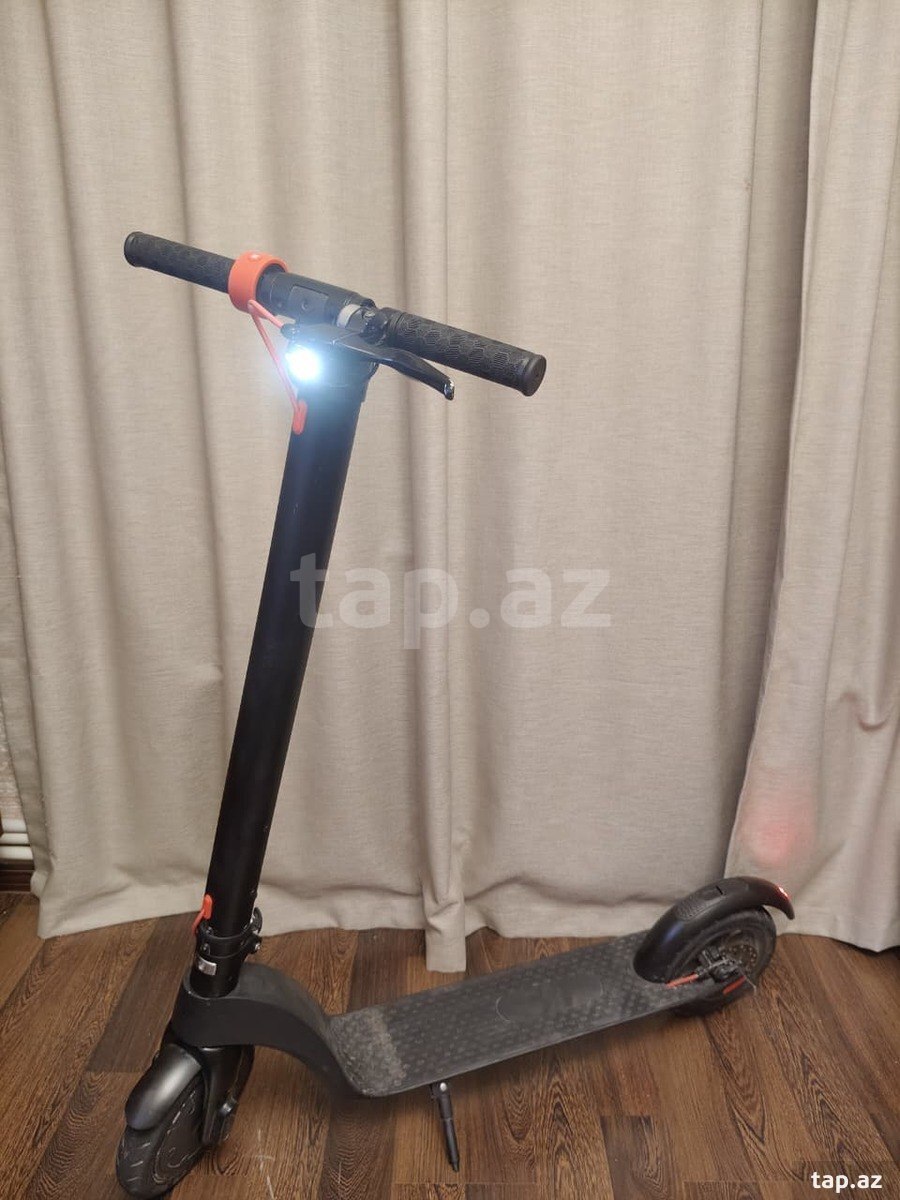 Elektroskuter X7