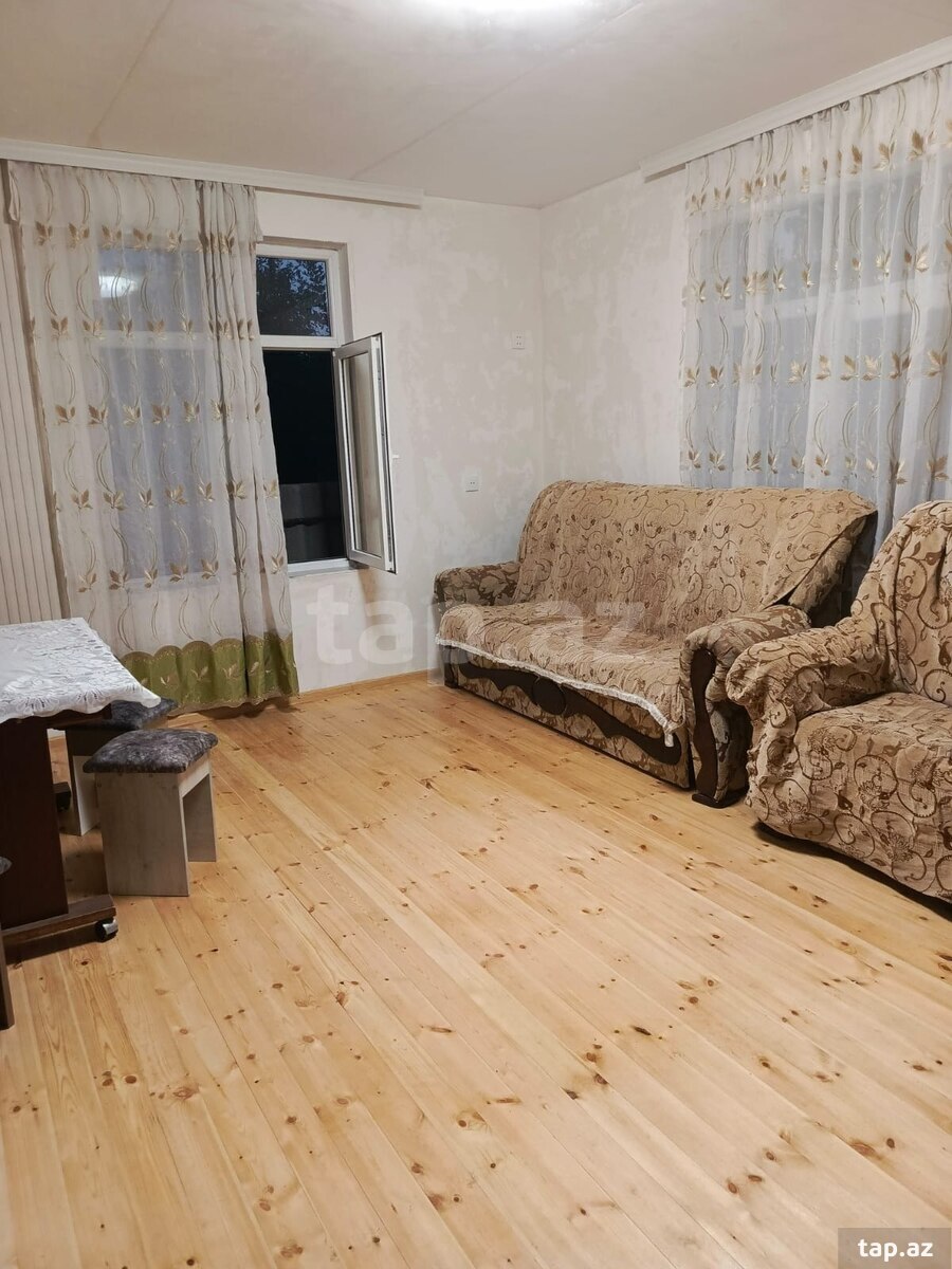 Həyət evi kirayə verilir, Mingəçevir ş.