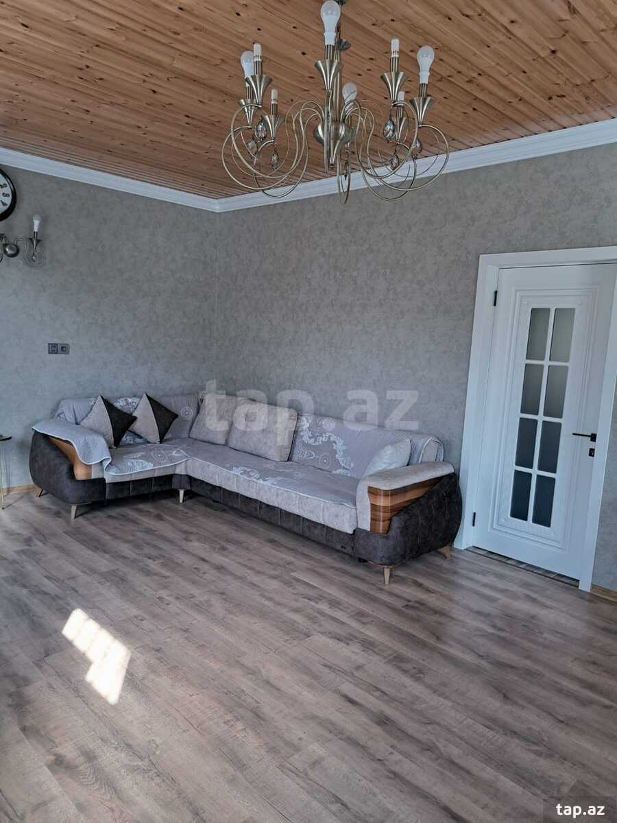 Villa, Qəbələ r.