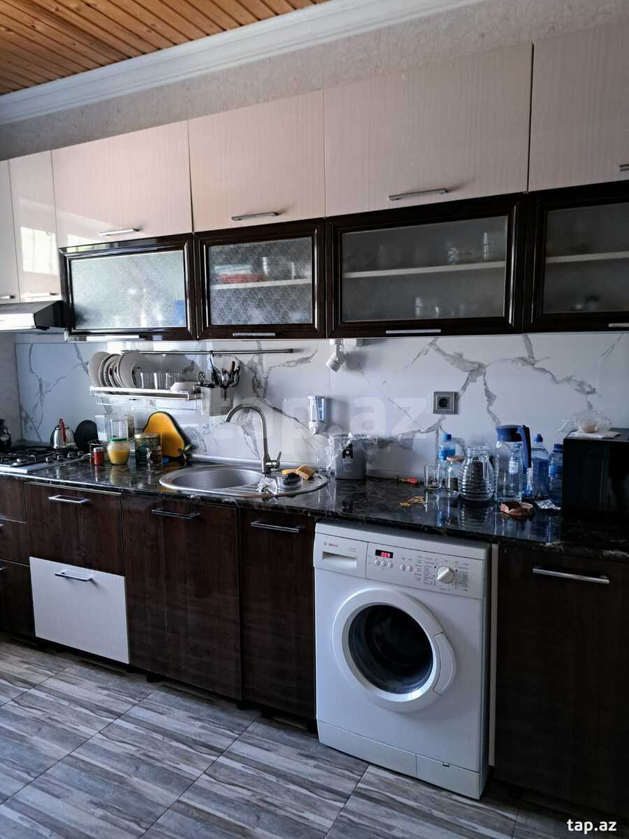 Villa, Qəbələ r.