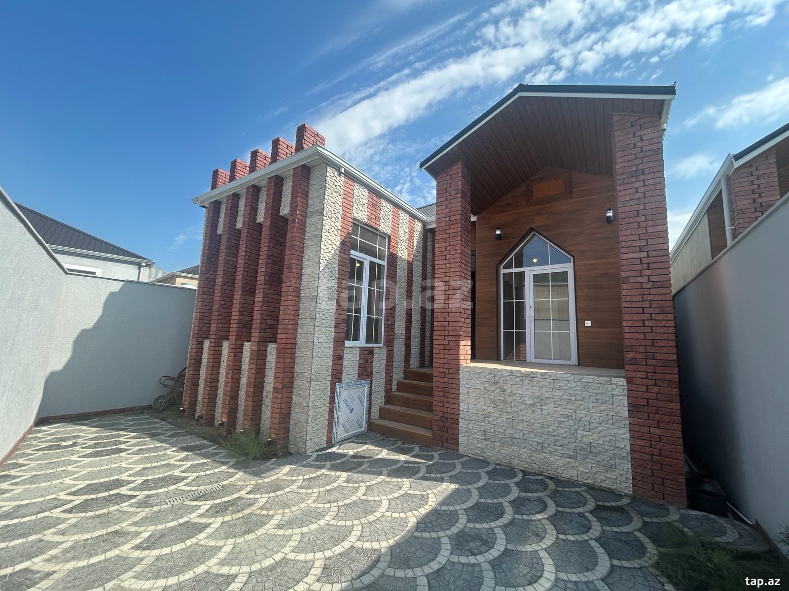 3 otaqlı həyət evi satılır, Binə, Bakı