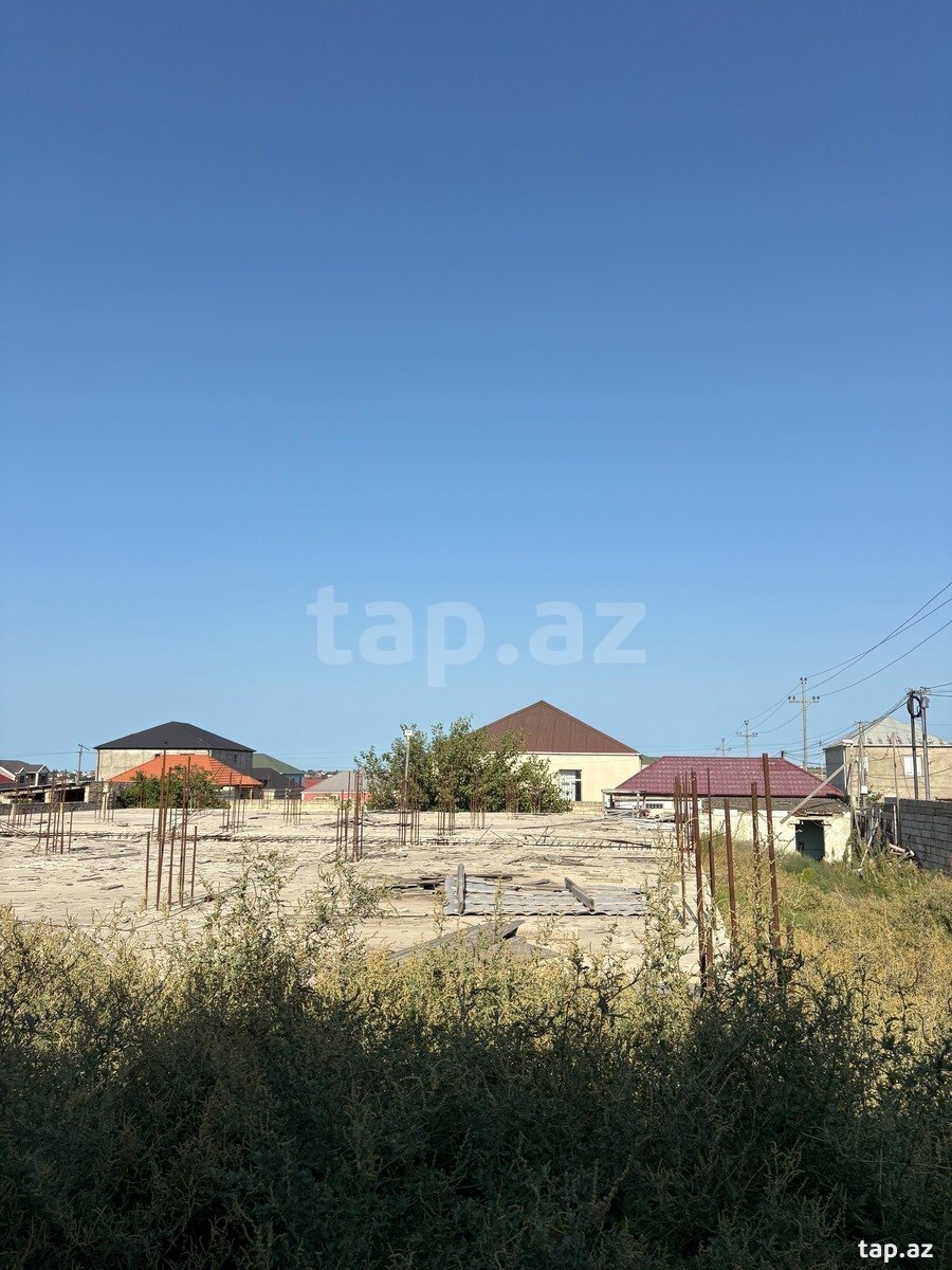 14 sot torpaq sahəsi, Saray qəs.
