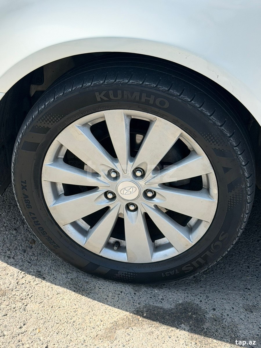 Kumho təkərləri 225/50 R17