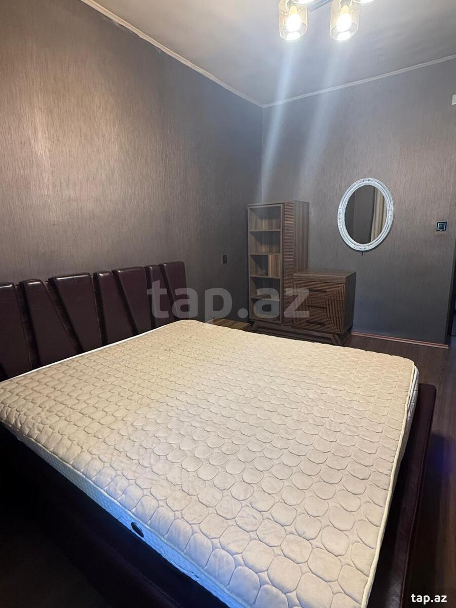 4-otaqlı mənzil kirayə verilir, 28 May m., 120 m²