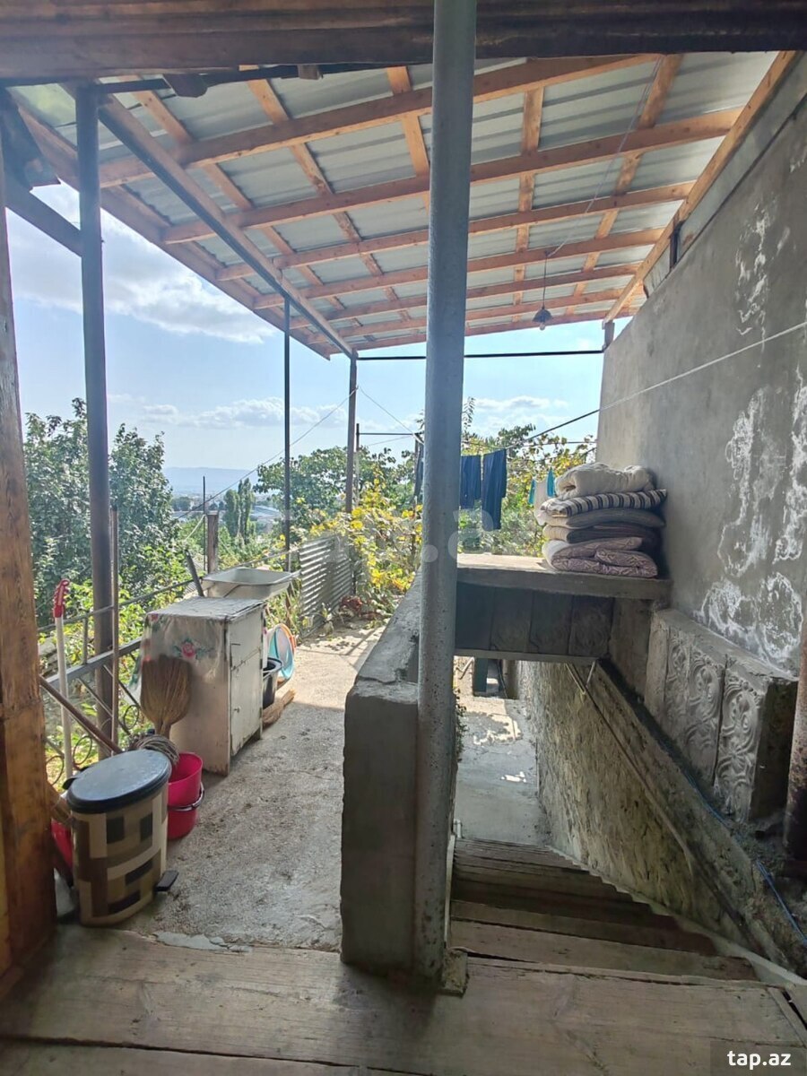 Həyət evi kirayə verilir, Şəki ş.