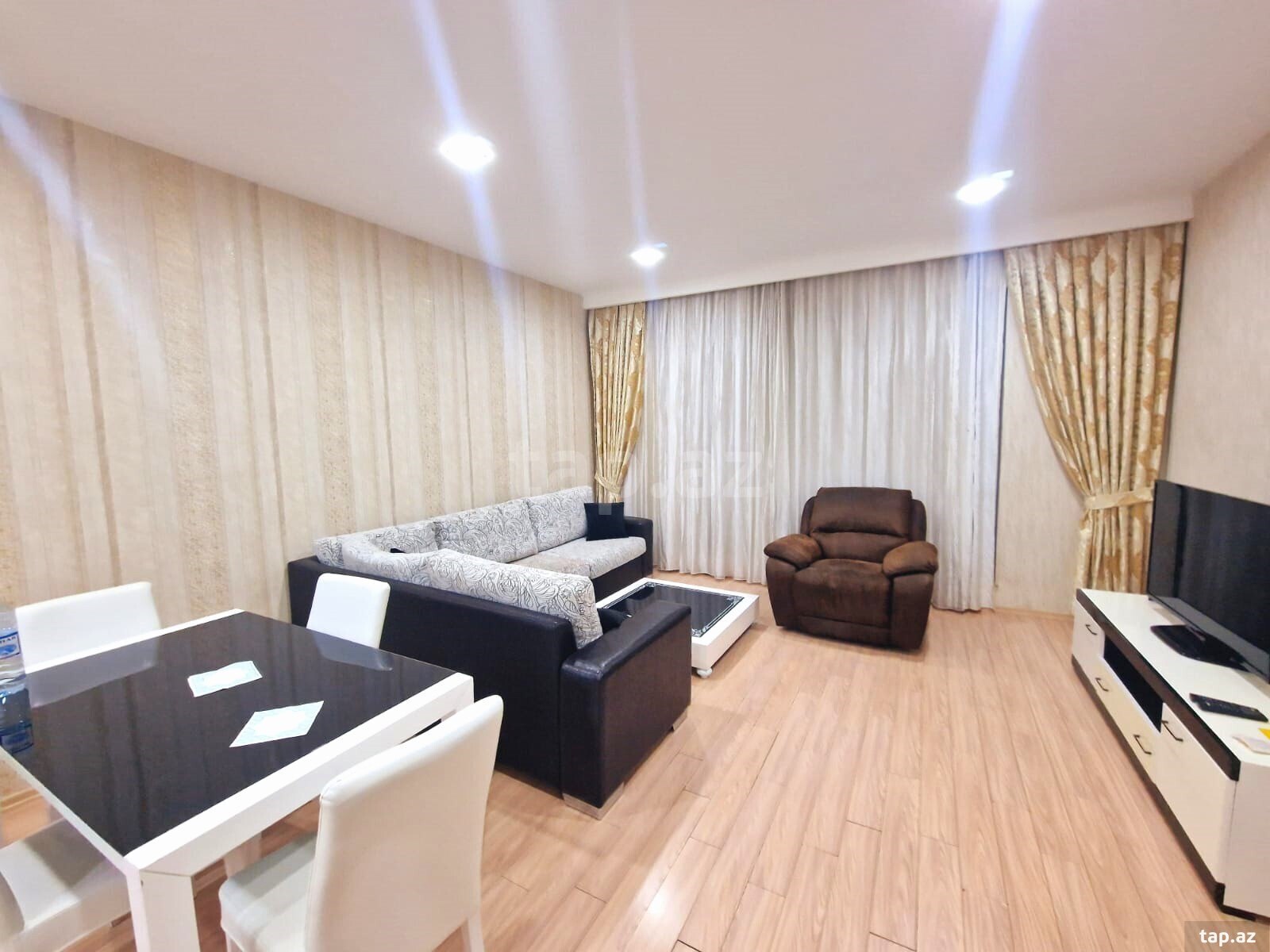 2 otaqlı mənzil kirayə verilir, Səbail, Bakı