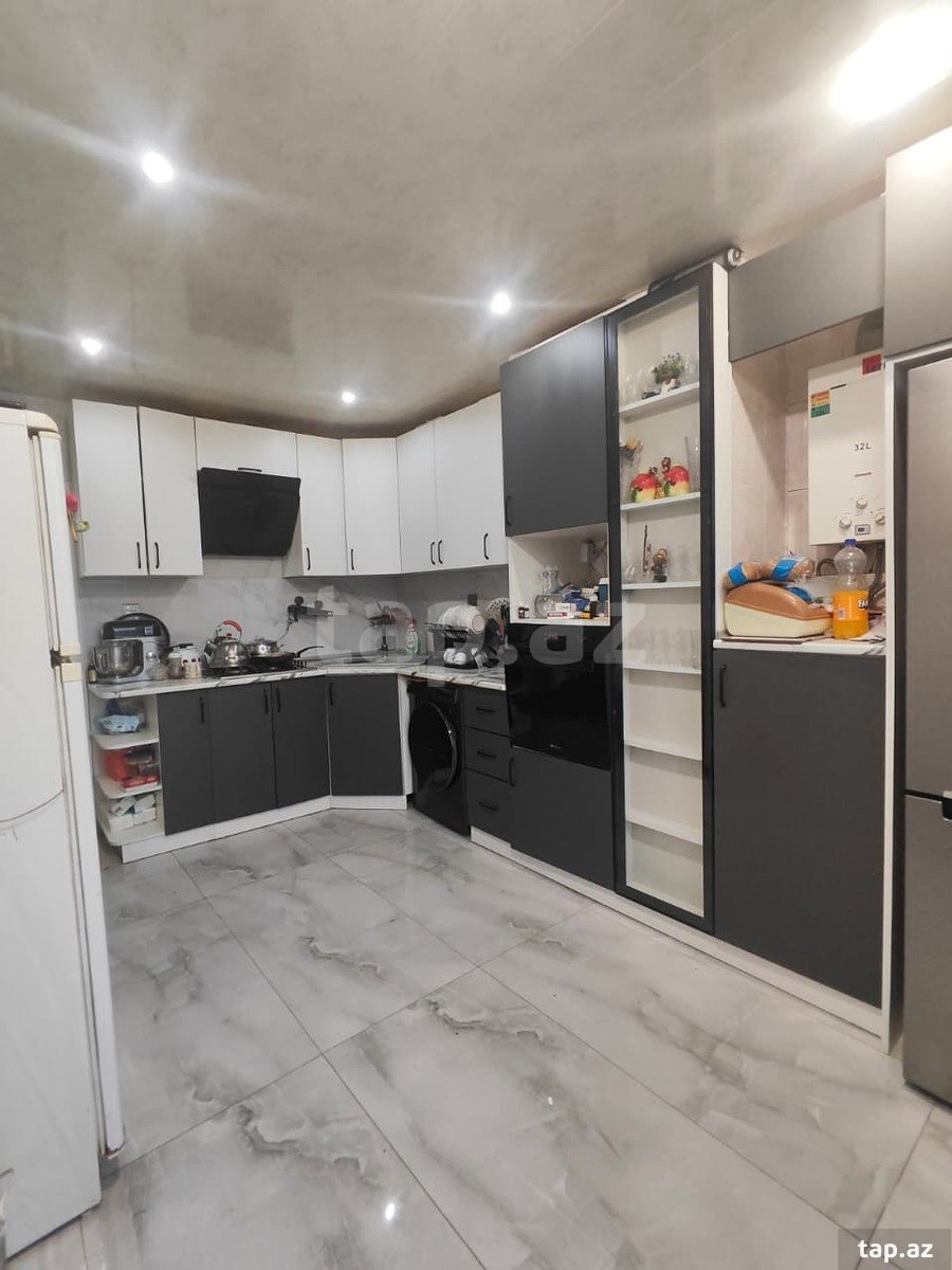 4-otaqlı mənzil, Bakıxanov qəs., 90 m²
