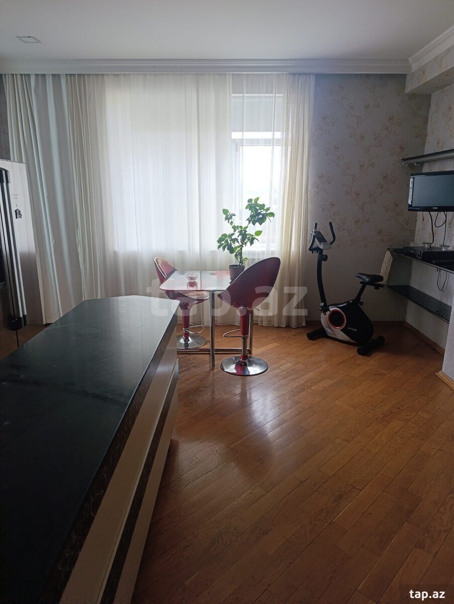 3 otaqlı mənzil satılır, Bakı
