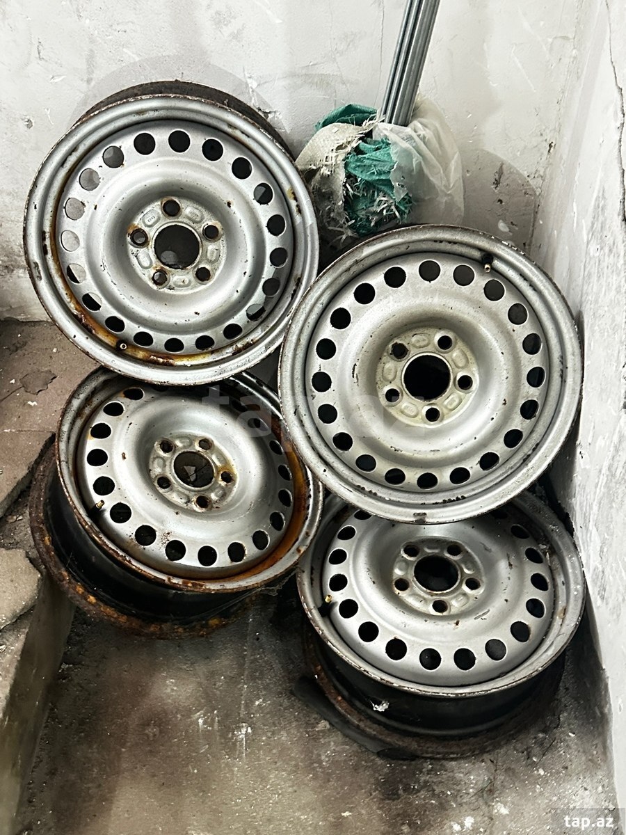 Ford Connect diskləri R15