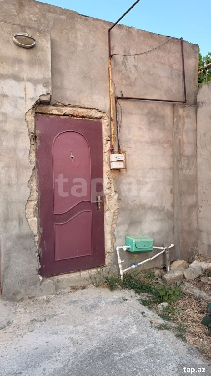 Torpaq satılır, Bakı