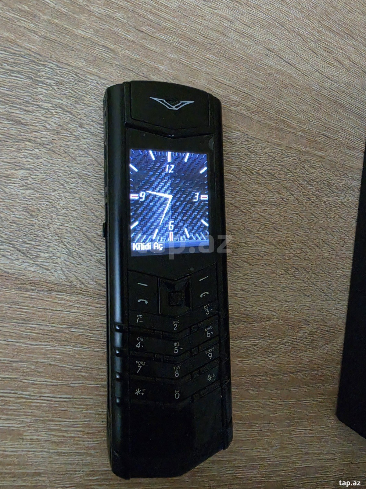 Vertu Signature M Design Black Diamonds