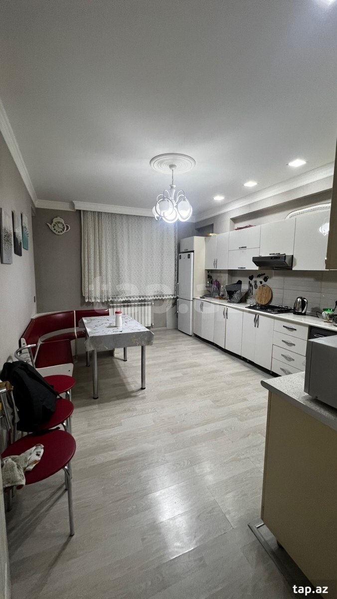 5-комн. квартира на продажу, Баку