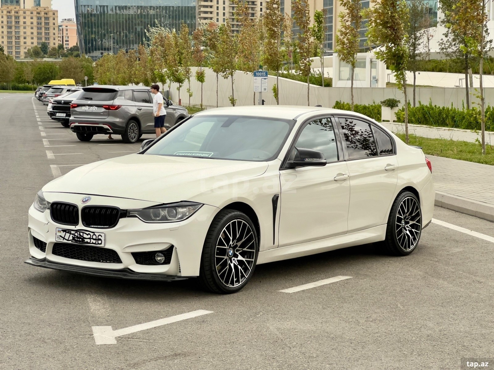 BMW 328, 2013 il