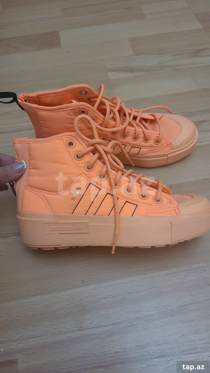 İdman ayaqqabısı Adidas