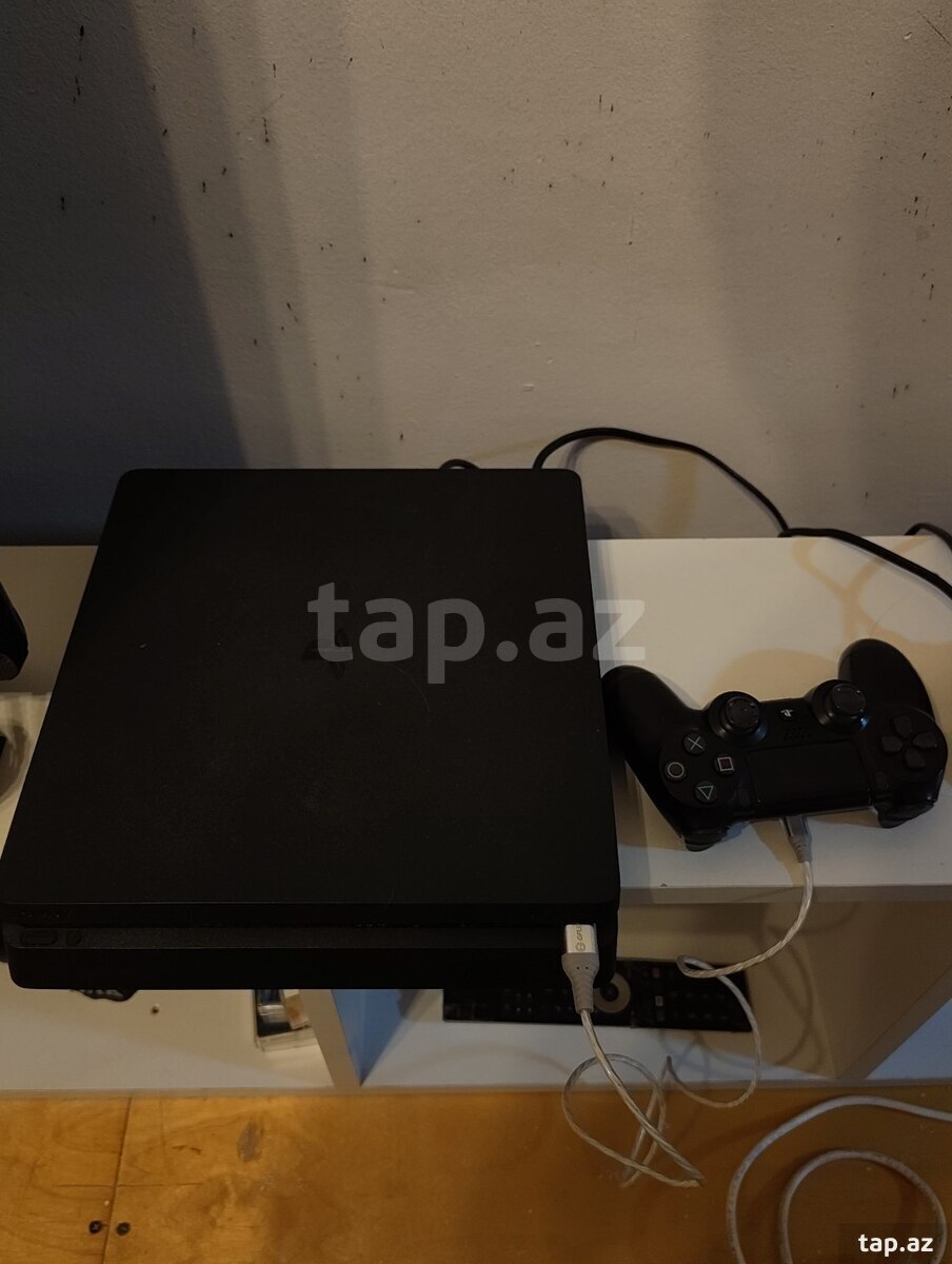 Sony PlayStation 4 Slim 1TB