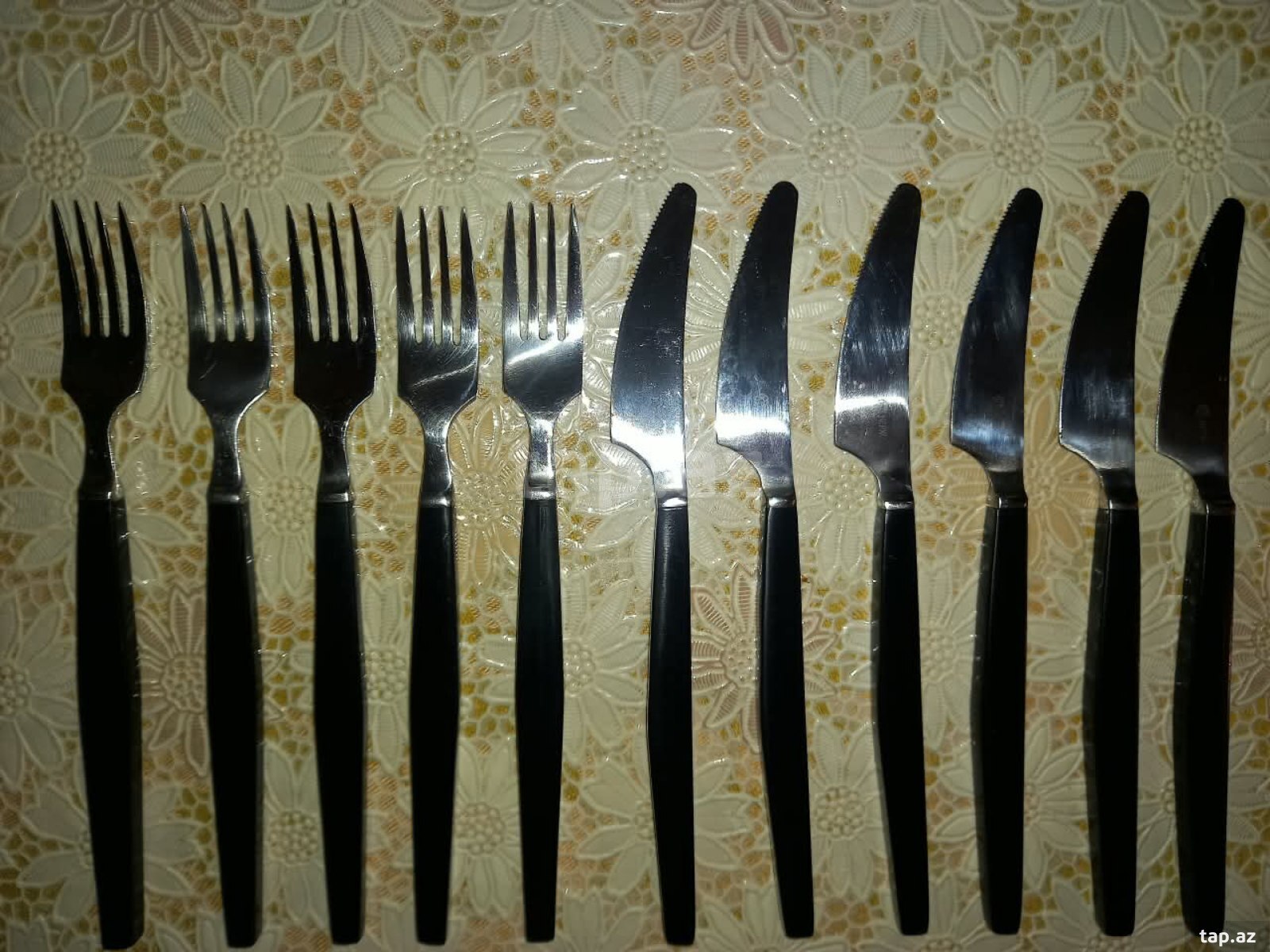 Bıçaq, qaşıq, çəngəl dəsti