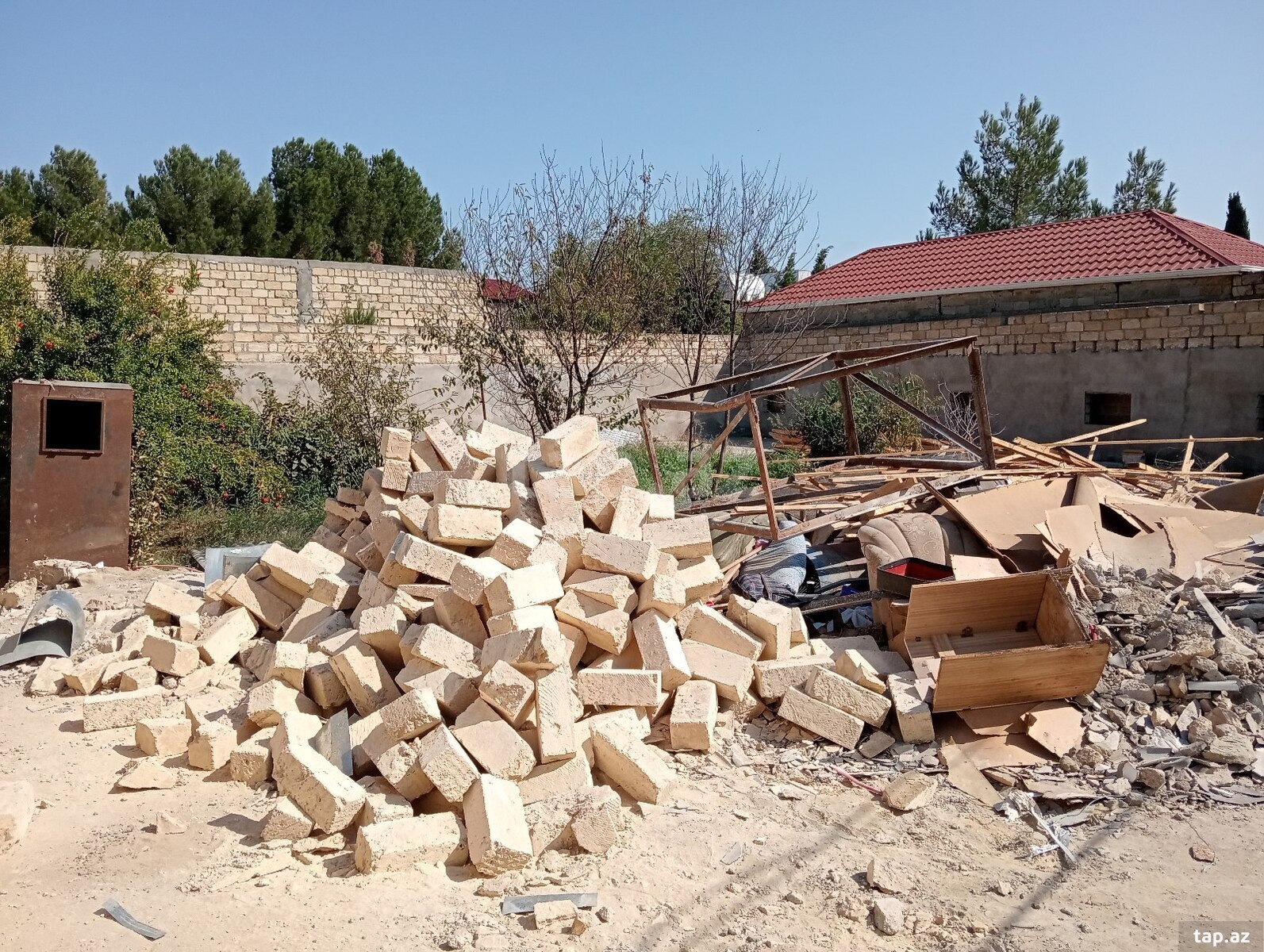 Land for sale, Baku
