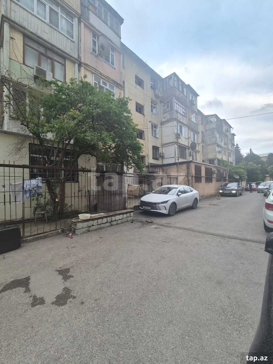 3-otaqlı mənzil, İnşaatçılar m., 65 m²