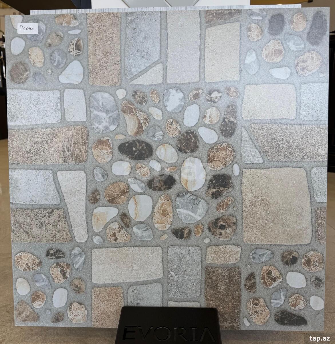 PEDRA Keramoqranit 60x60