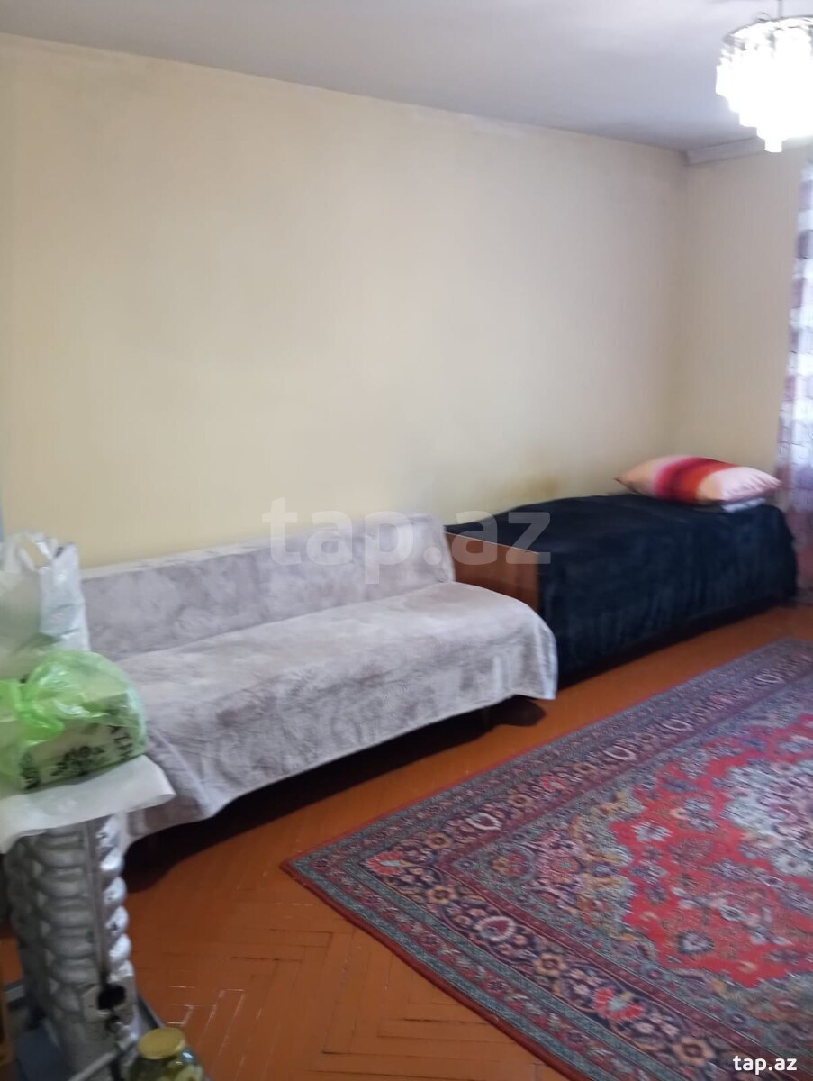 1 otaqlı mənzil satılır, Şəki