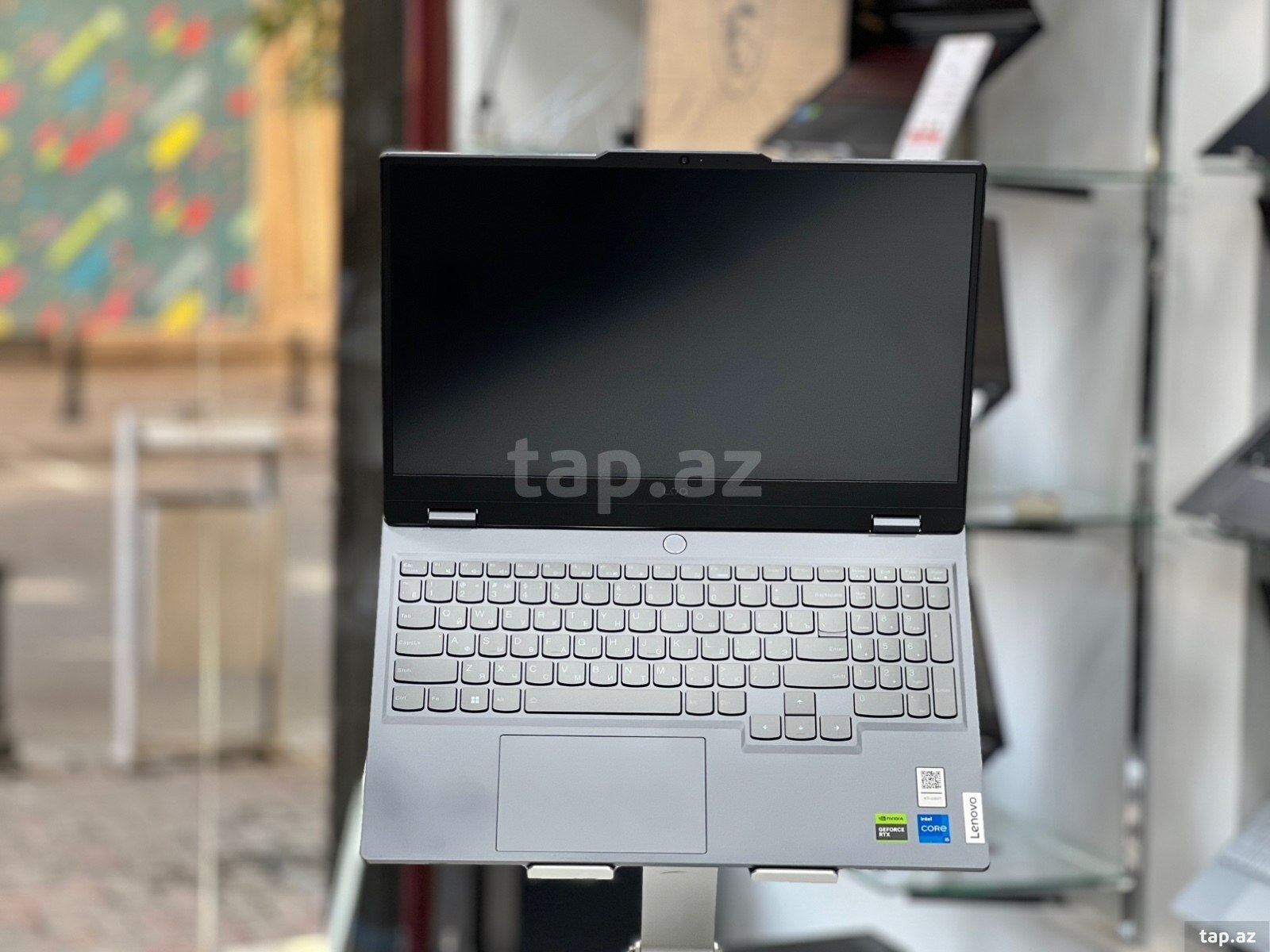 Noutbuk Lenovo Log