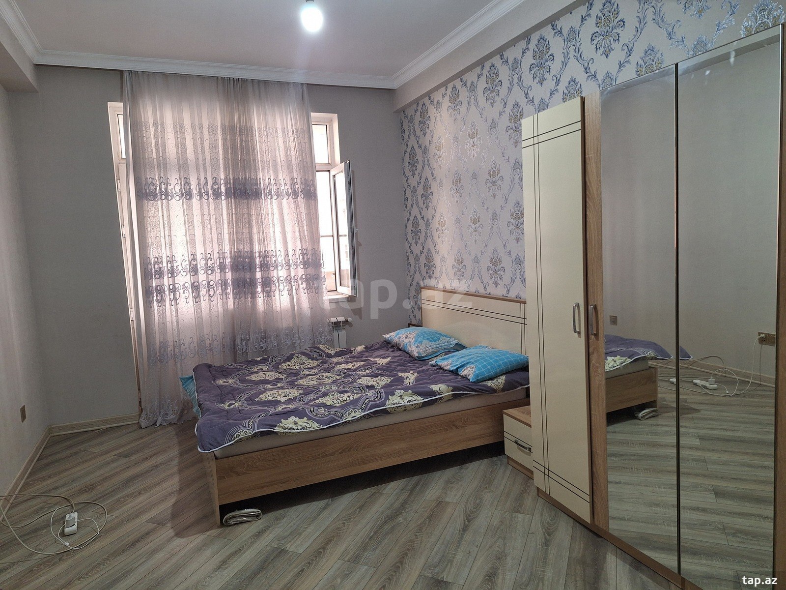 2-otaqlı yeni tikili kirayə verilir, Xətai r., 100 m²