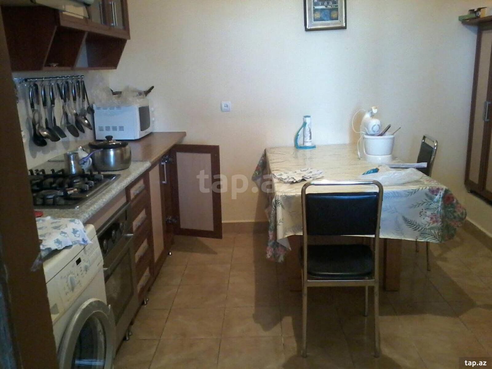 6-otaqlı mənzil, Binəqədi kəndi, 310 m²