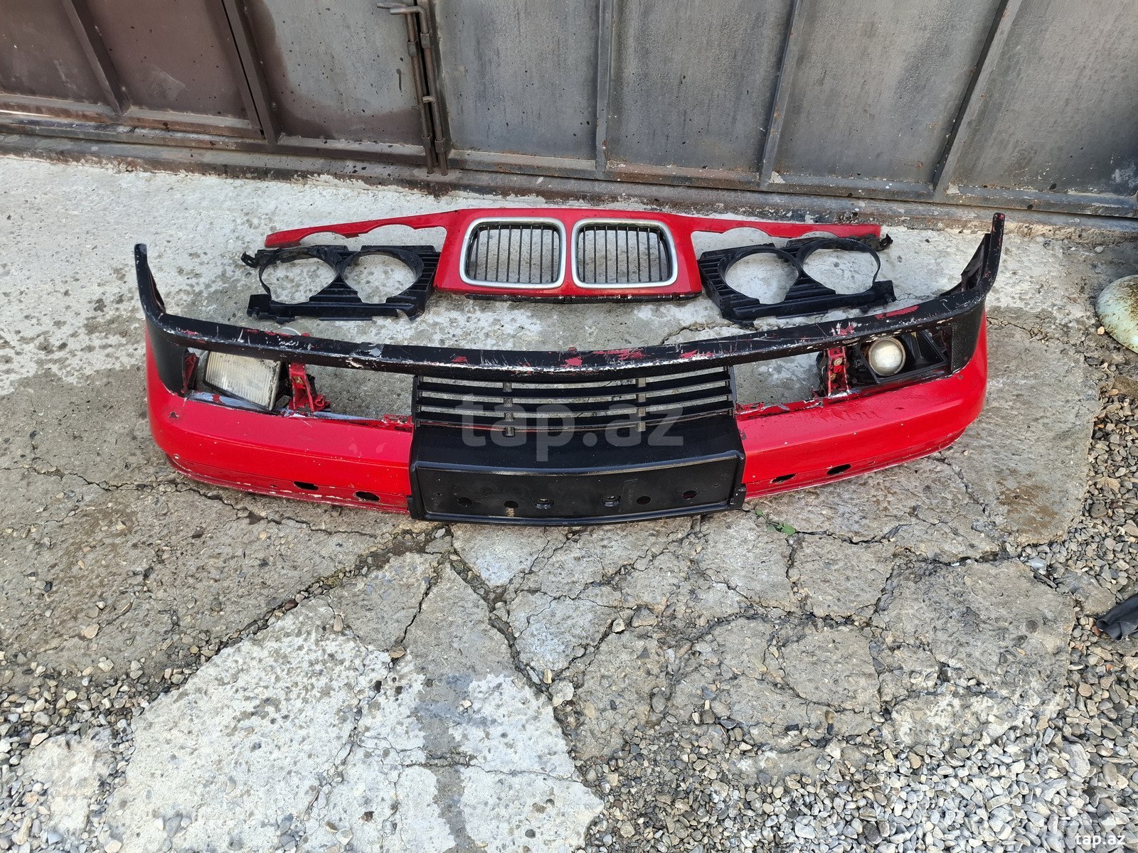 BMW E34, buferi, radiator barmaqlığı