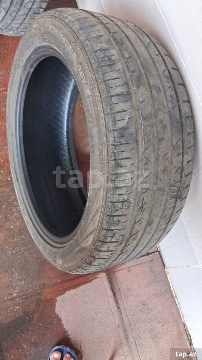 Şinlər 235/45 R18