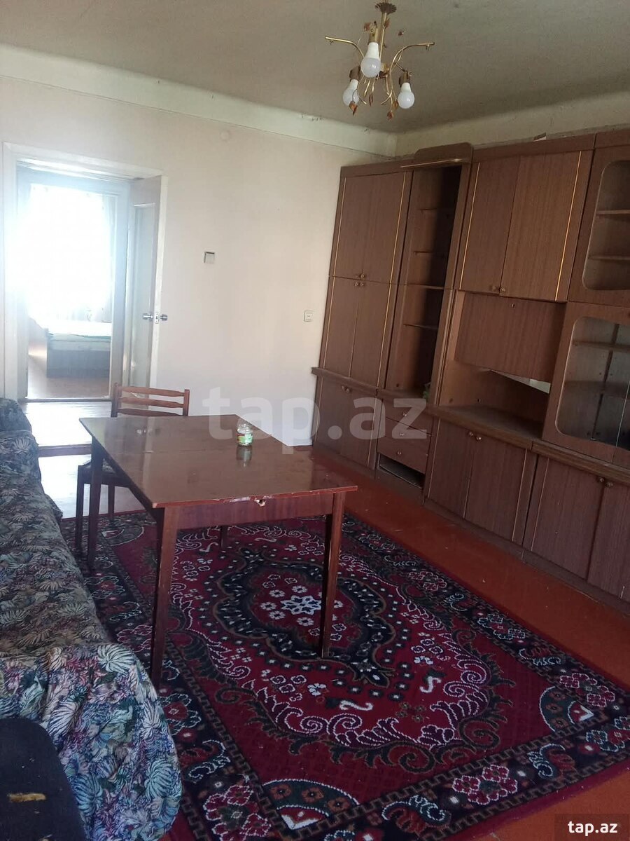 3 otaqlı mənzil satılır, Şəki