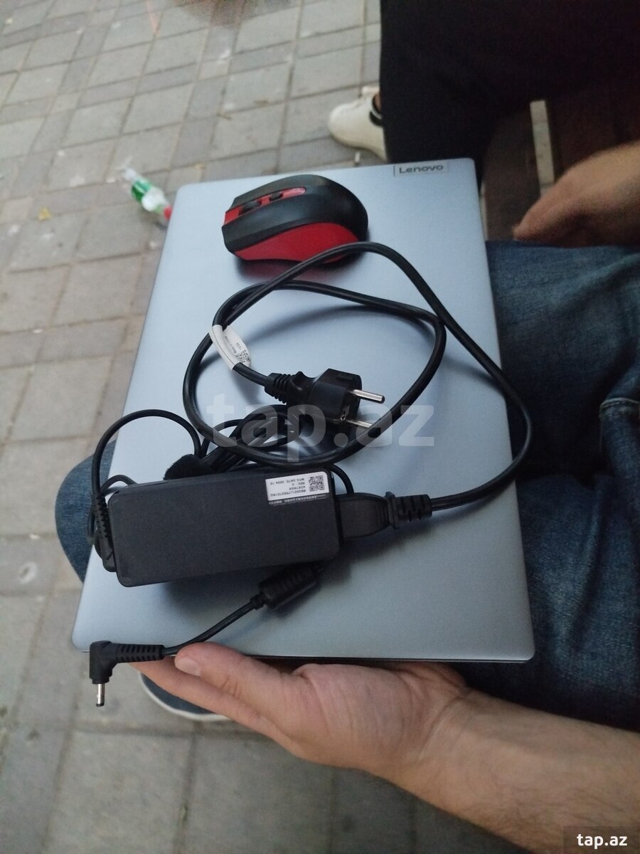 Noutbuk Lenovo