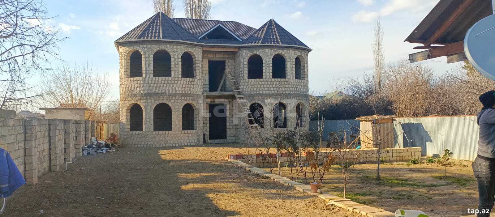 Villa, Şirvan ş.