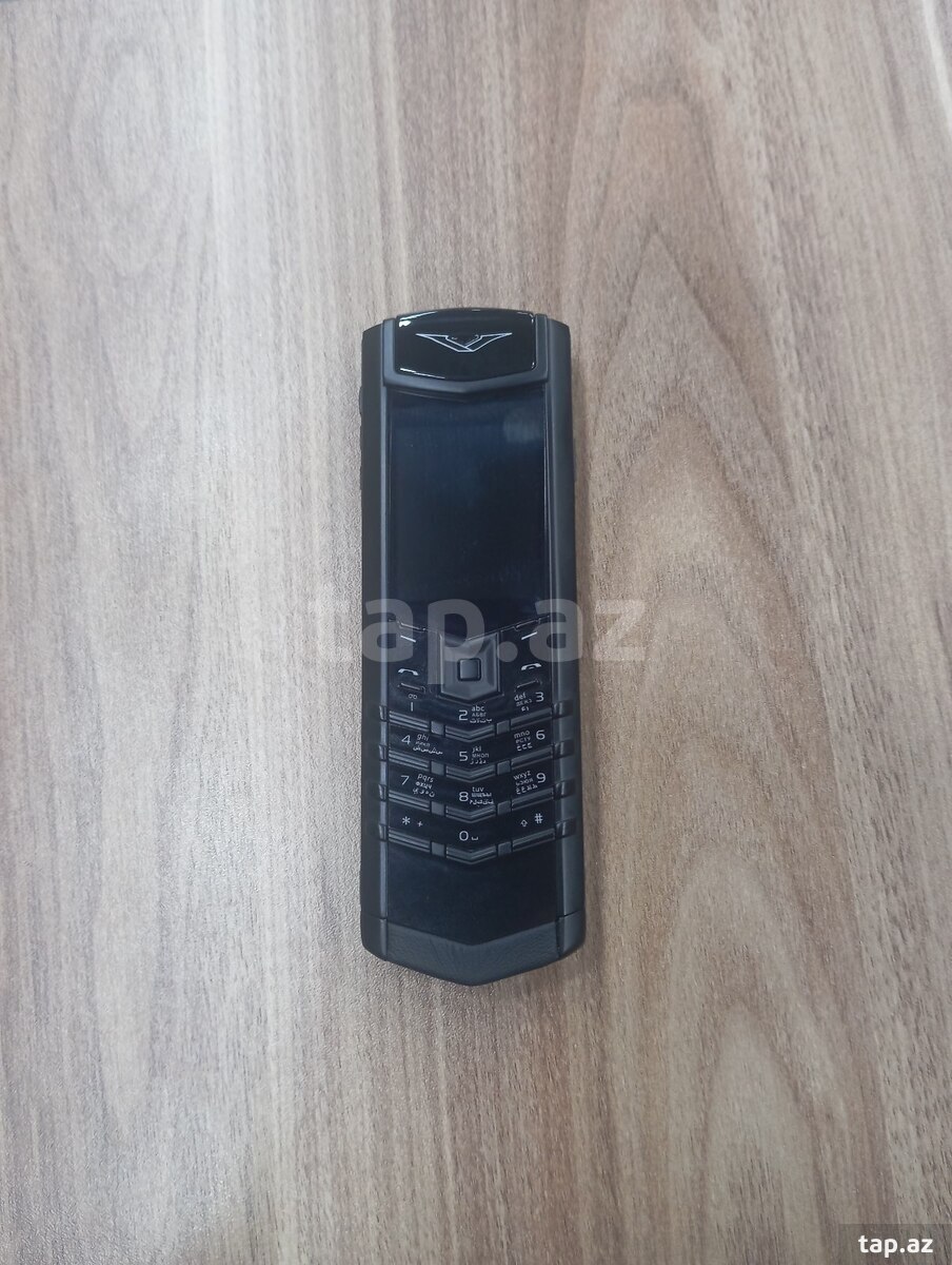 Vertu Signature M Design Black Diamonds