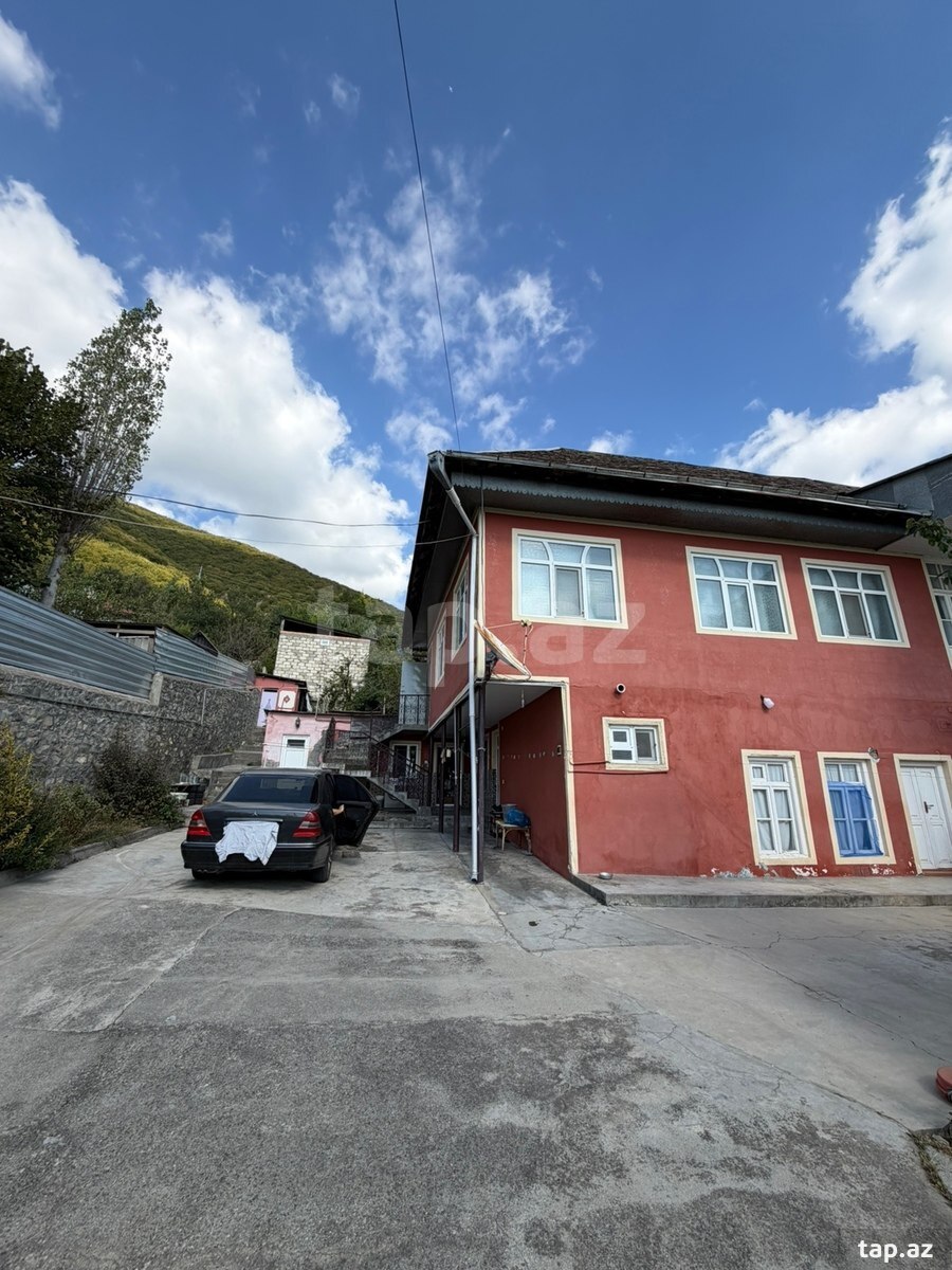 Həyət evi, Şəki r.